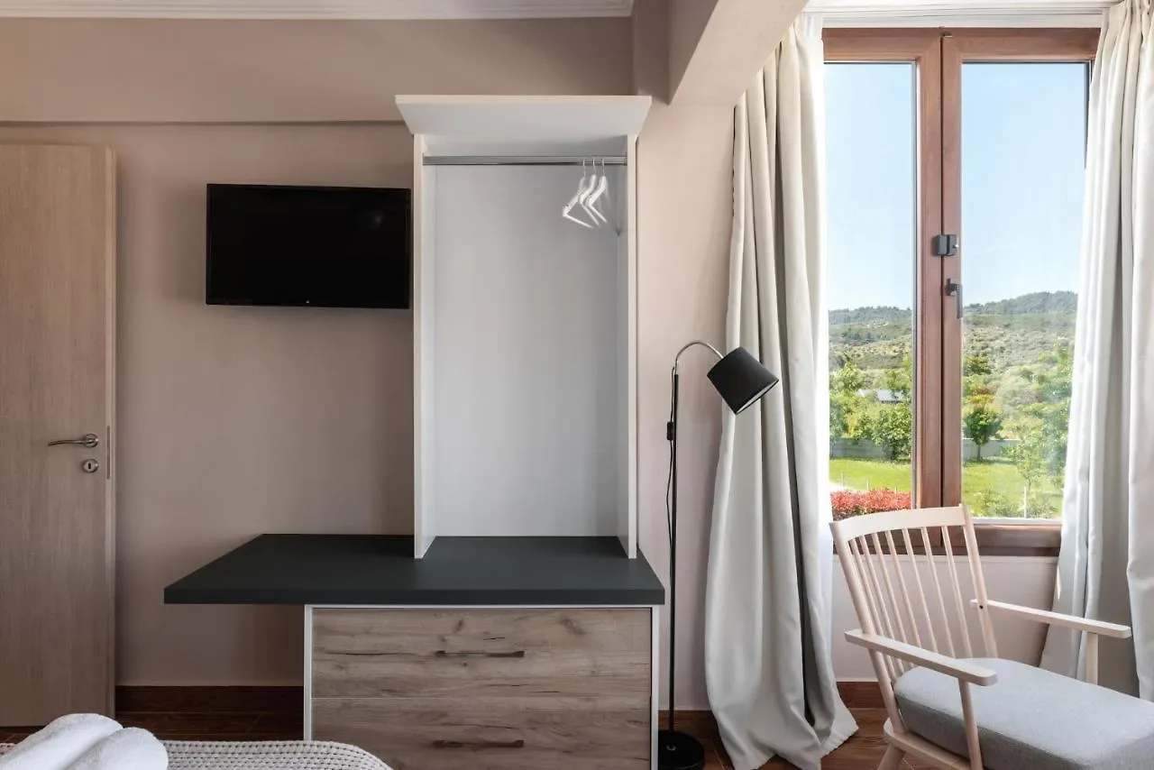 Villa Thea twin bedroom